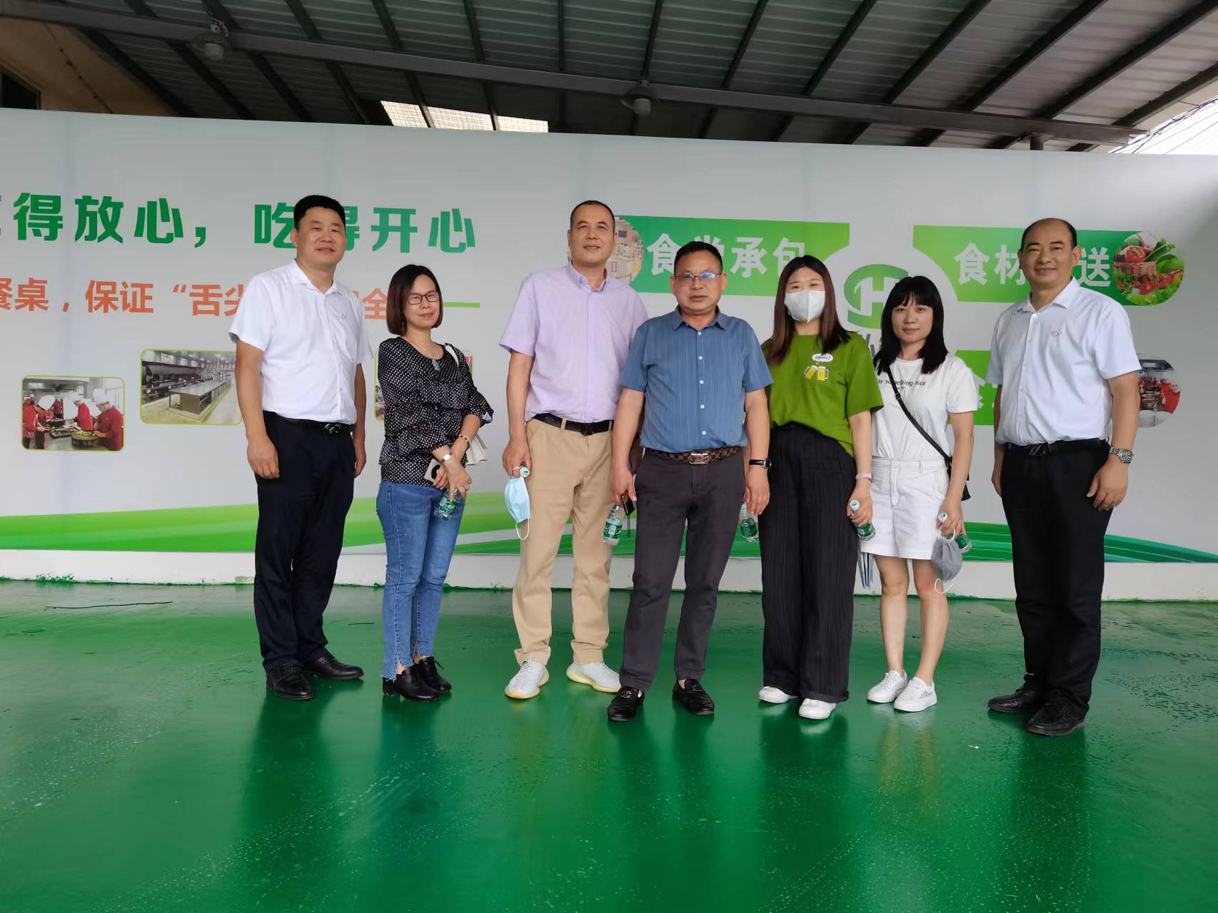馬榮教育集團(tuán)到我司參觀、考察-食堂承包案例